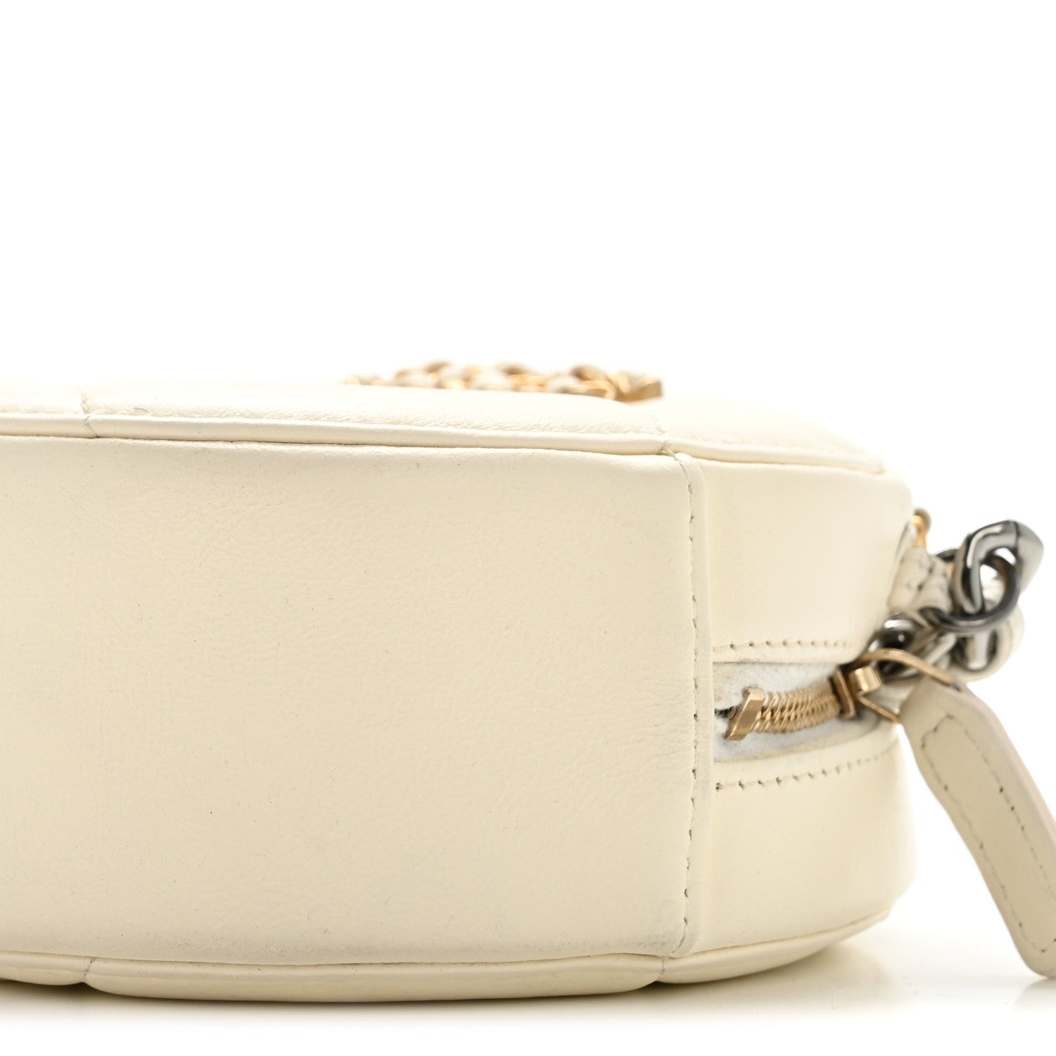 Lambskin Quilted CHNL 19 Round Clutch With Chain White