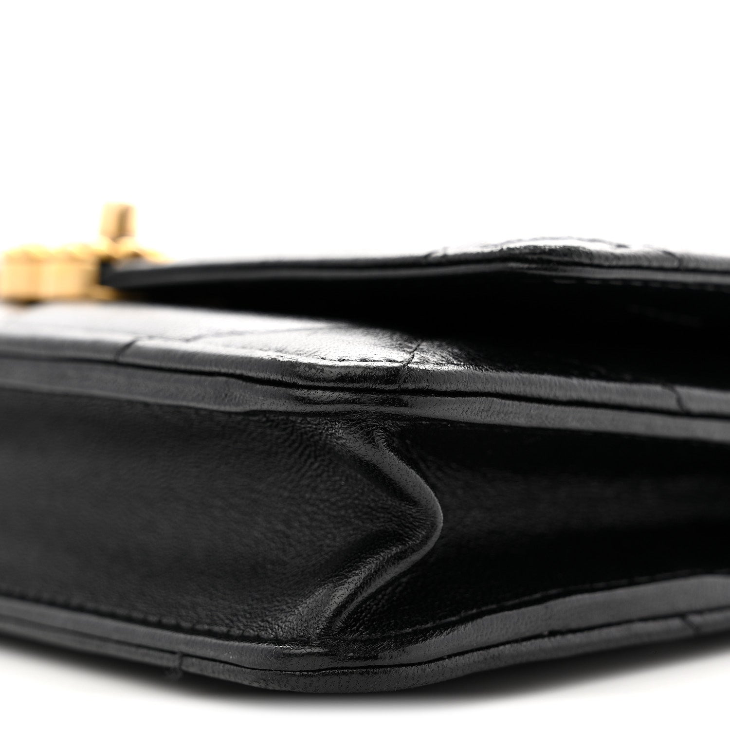 Lambskin Quilted CHNL 19 Wallet On Chain WOC Black