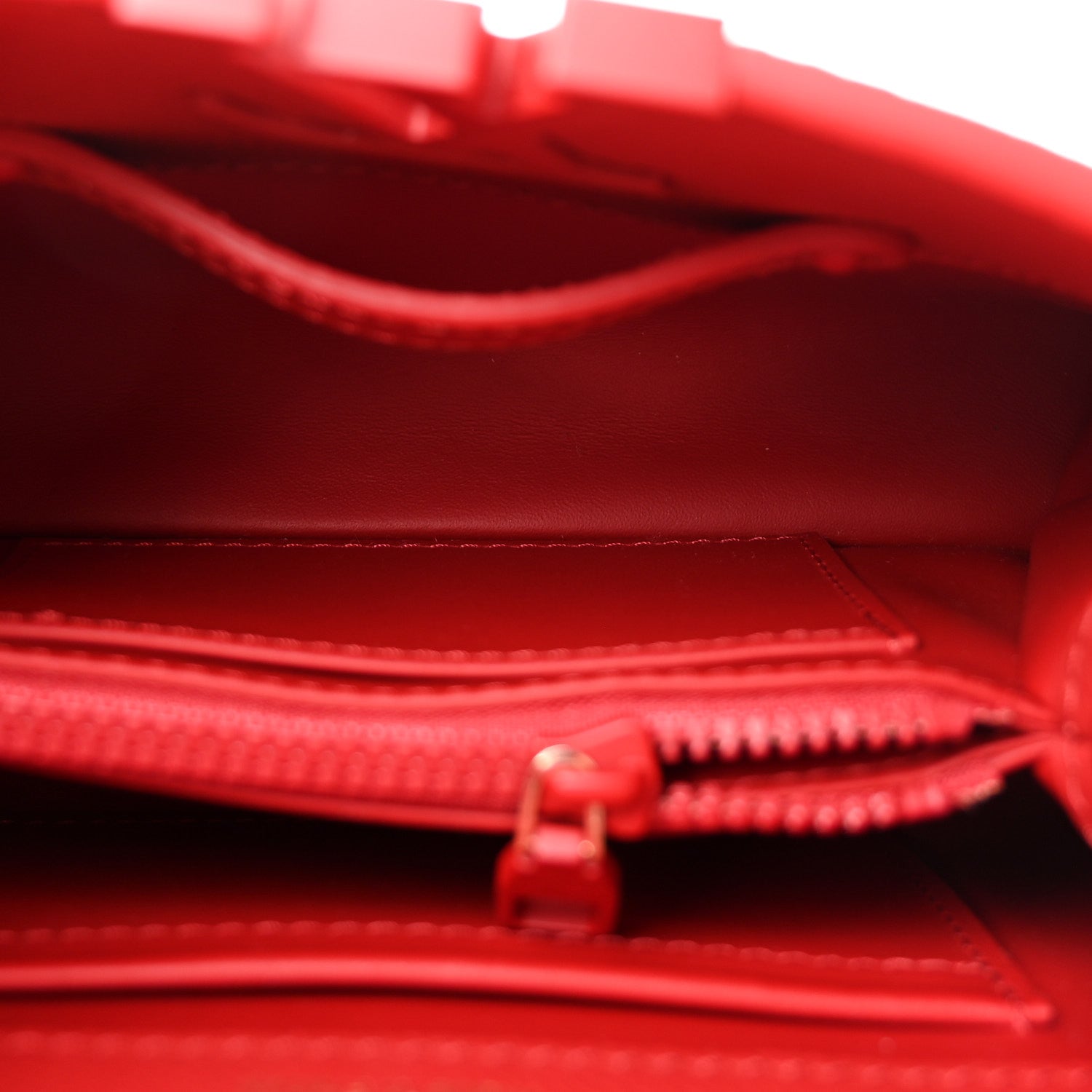 Taurillon Mini Capucines Monochrome Red