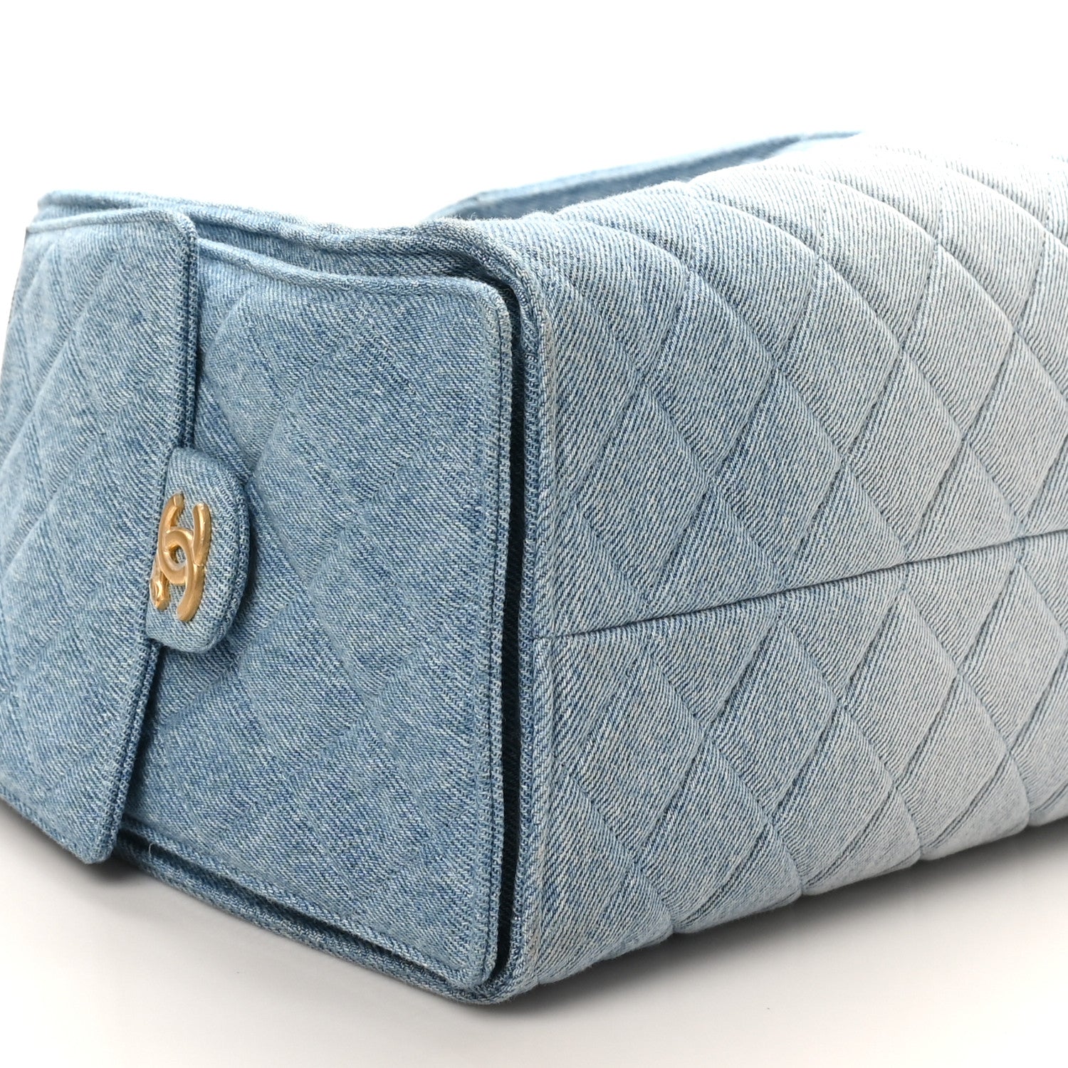 Washed Denim Quilted Medium CHNL 25 Handbag Blue